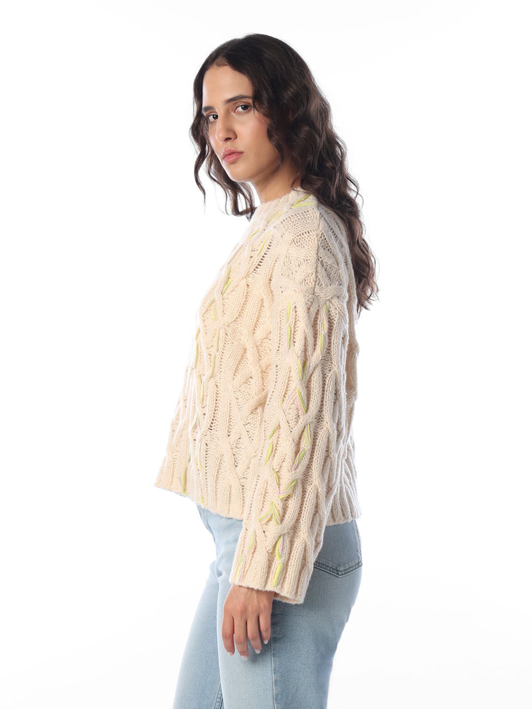 Beige O-Neck Cable Knit Pullover