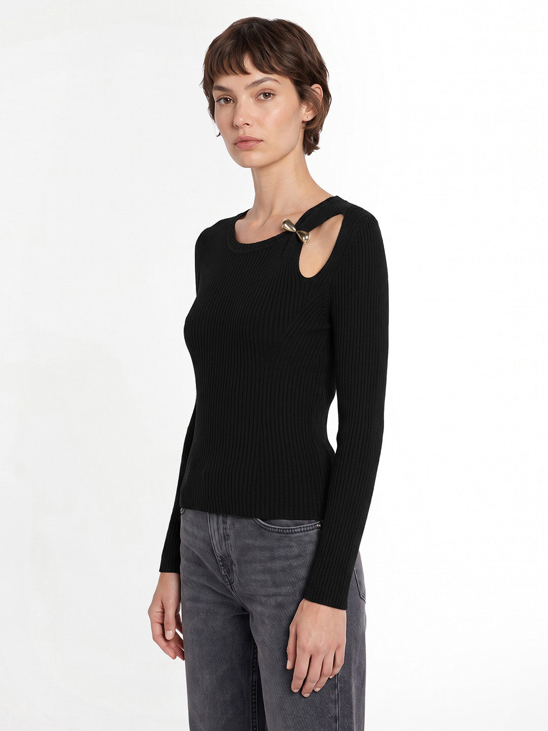 Black Buckle Detail O-Neck Pullover