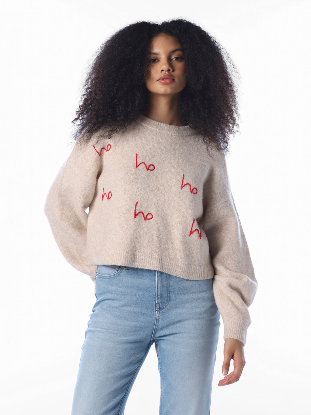 Embroidered O-Neck Pullover