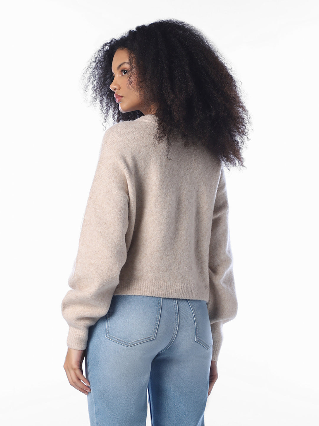 Embroidered O-Neck Pullover