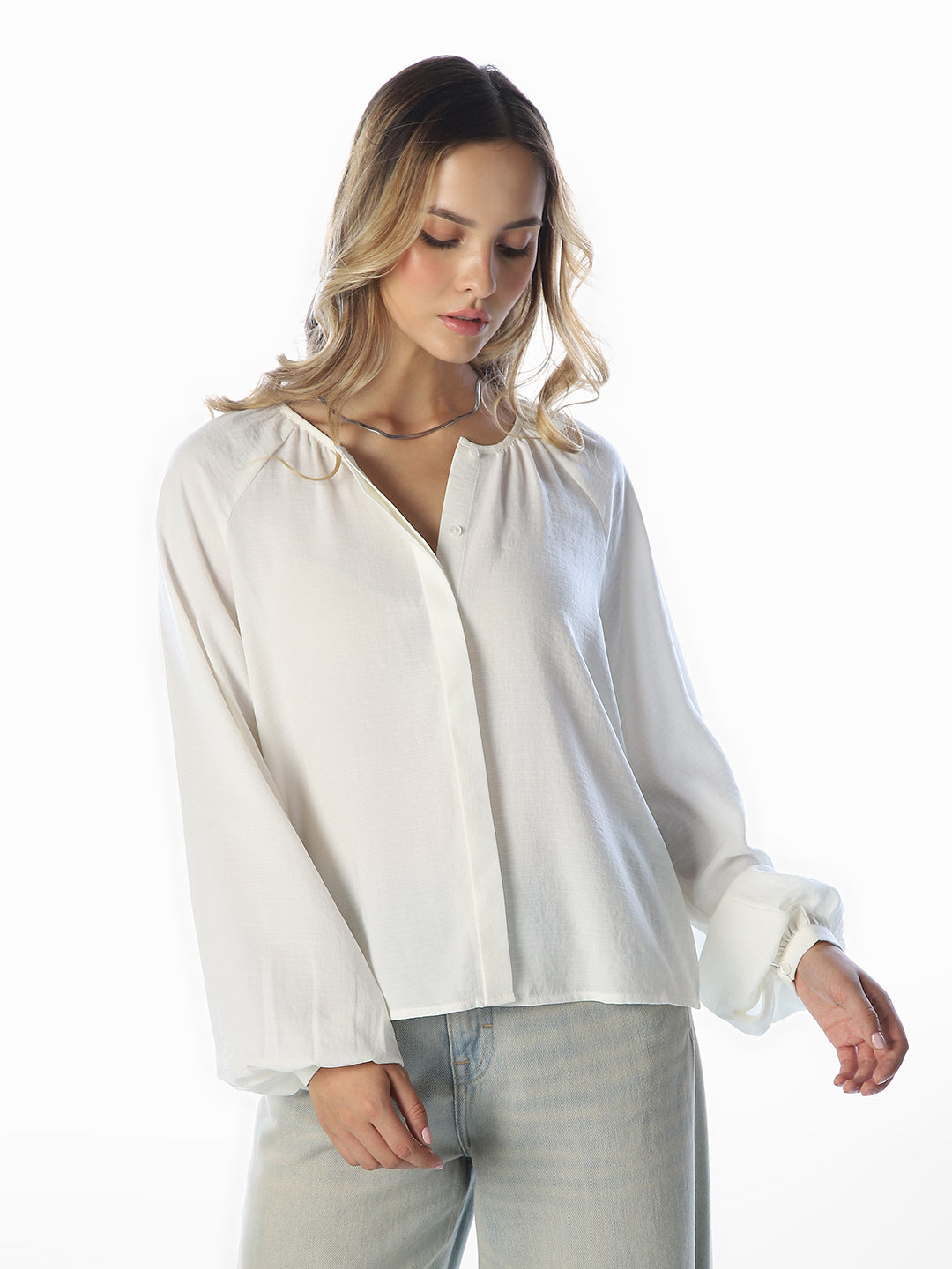 White O-Neck Shirt