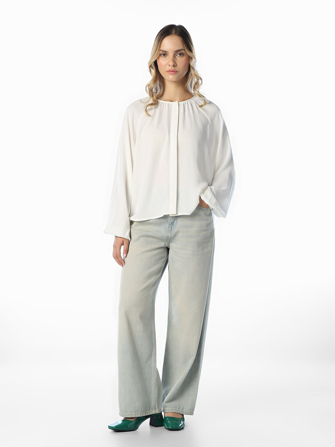 White O-Neck Shirt