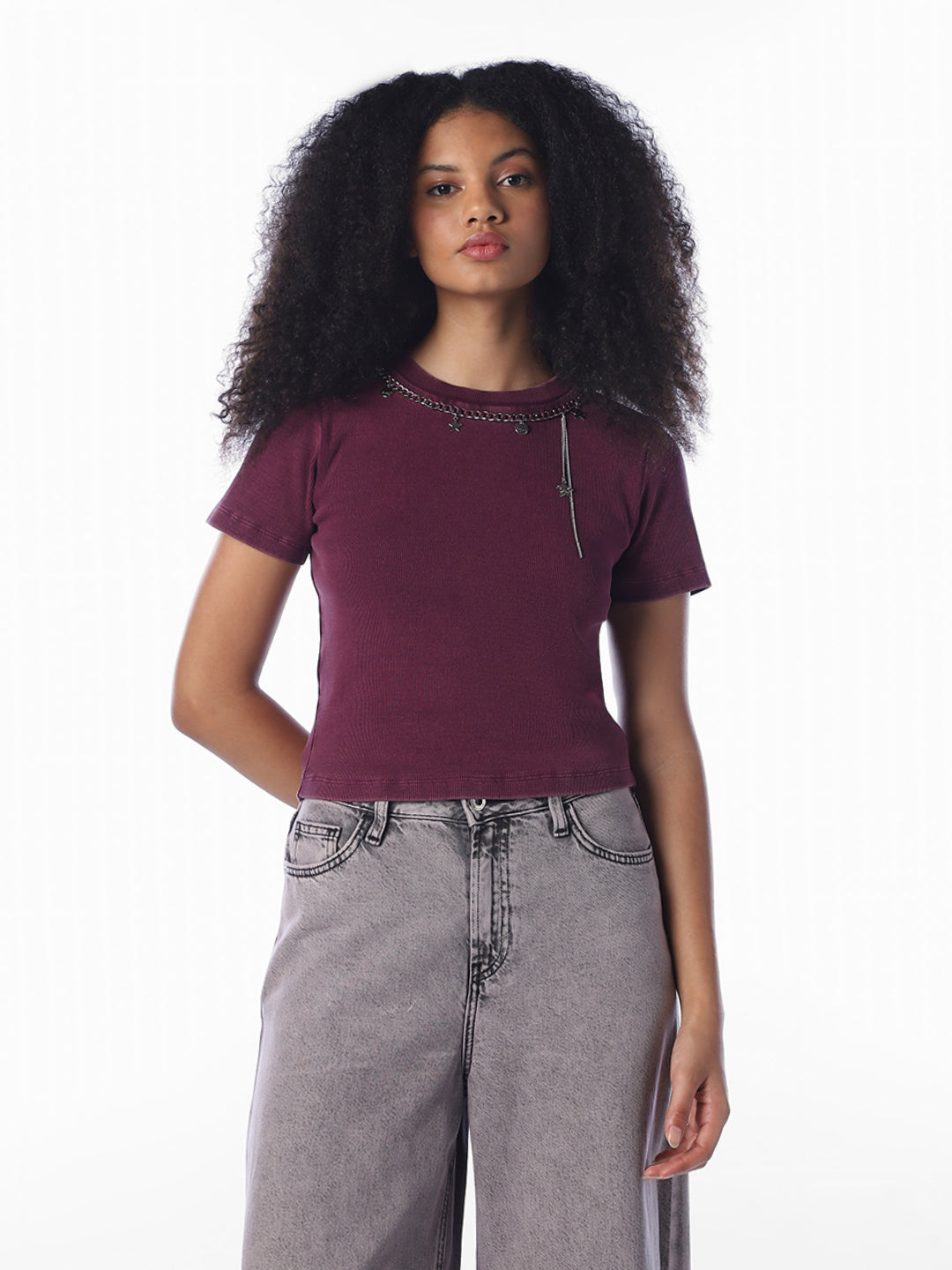 Chain Detail Cropped T-Shirt