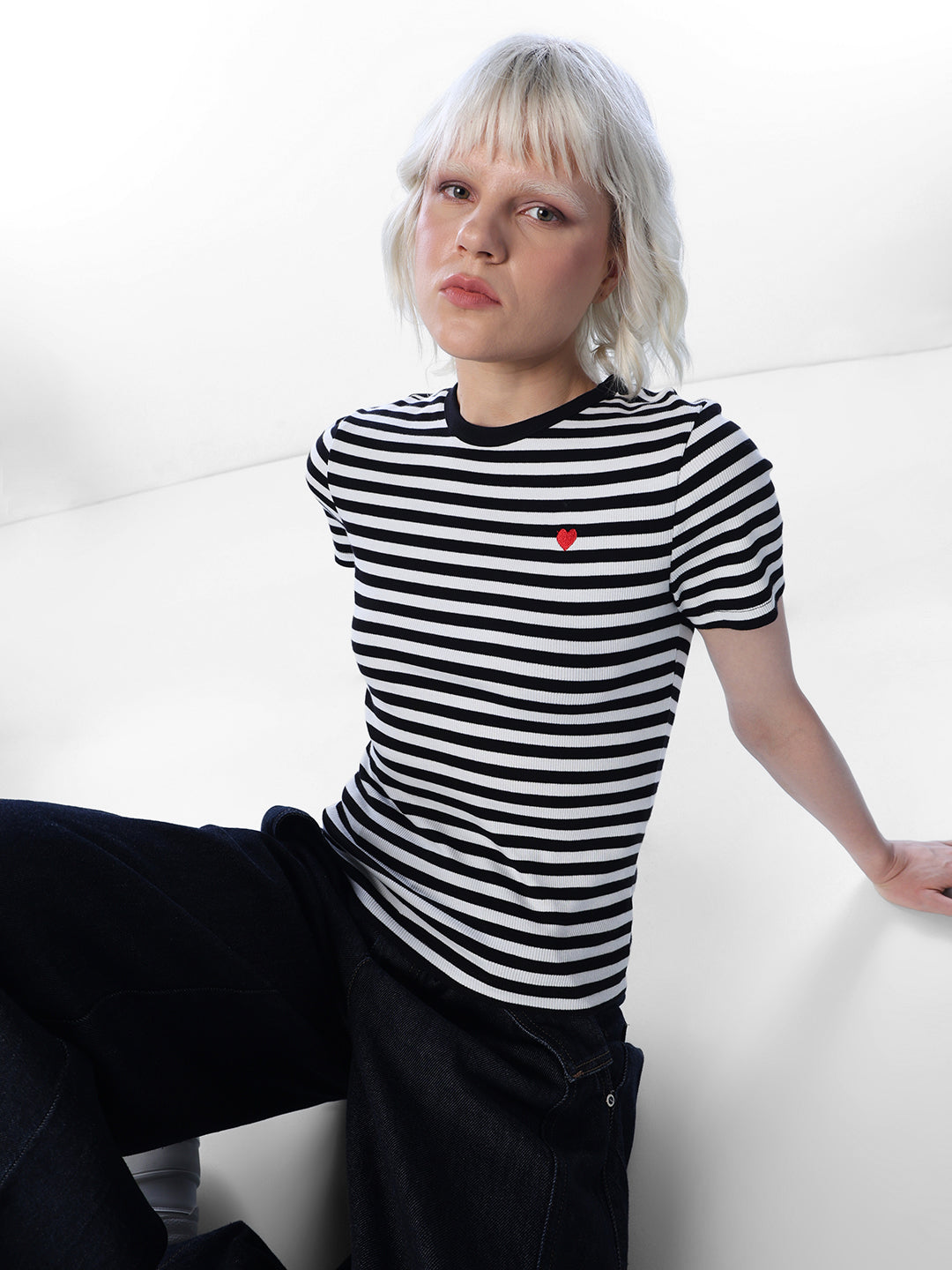 Black Striped O-Neck T-shirt