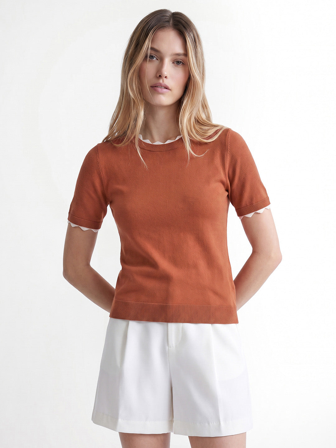 Scalloped Trim Knitted Top