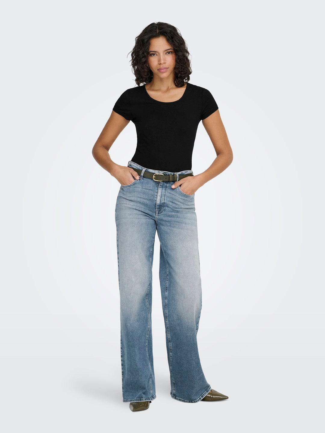 Black O-Neck Top