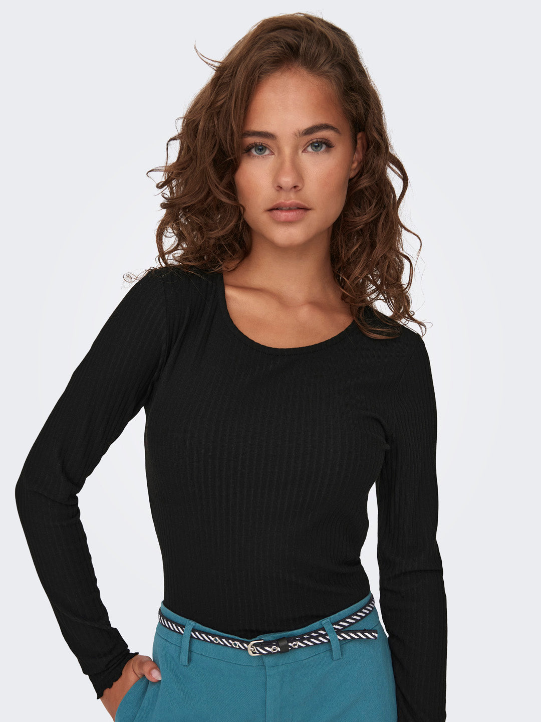 Black O-Neck Short Top