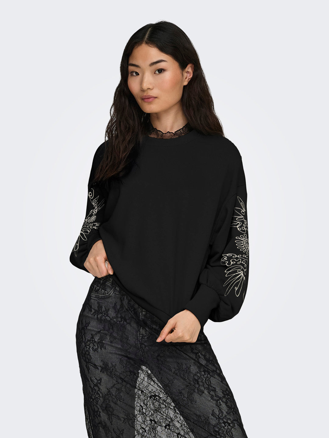 Black Printed O-Neck Sweatshirt