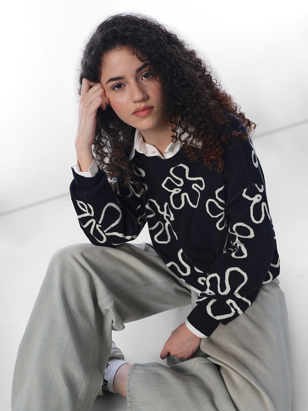Black Jacquard O-Neck Pullover